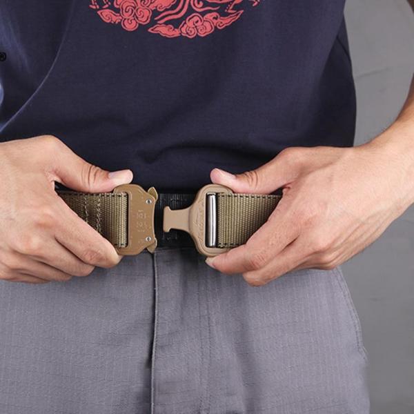 COBRA® buckle belt